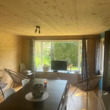 9 Personnes, Piscine, Terrasse Campsite *
